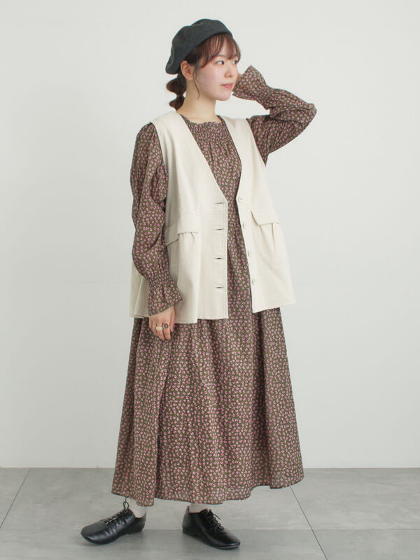 花柄シャーリングワンピース（ブラック/イエロー/カーキ/ワンピース