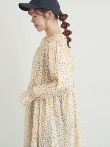 花柄シャーリングワンピース（ブラック/イエロー/カーキ）｜Samansa Mos2（サマンサ モスモス）通販