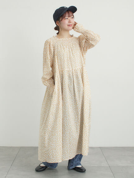 花柄シャーリングワンピース（ブラック/イエロー/カーキ）｜Samansa Mos2（サマンサ モスモス）通販