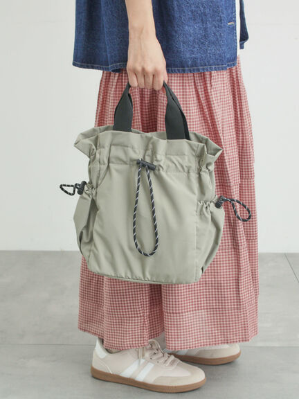 【MOOMIN×SamansaMos2】インナー総柄巾着バッグ（ブラック/ベージュ/カーキ）｜Samansa Mos2（サマンサ モスモス）通販