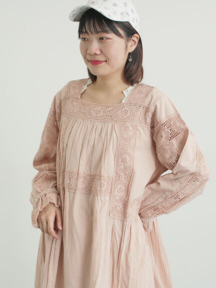 ローズ柄レーススクエアネックワンピース（オフホワイト/ブラック/ピンク/レッド）｜Samansa Mos2（サマンサ モスモス）通販