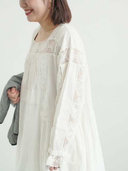 ローズ柄レーススクエアネックワンピース（オフホワイト/ブラック/ピンク/レッド）｜Samansa Mos2（サマンサ モスモス）通販