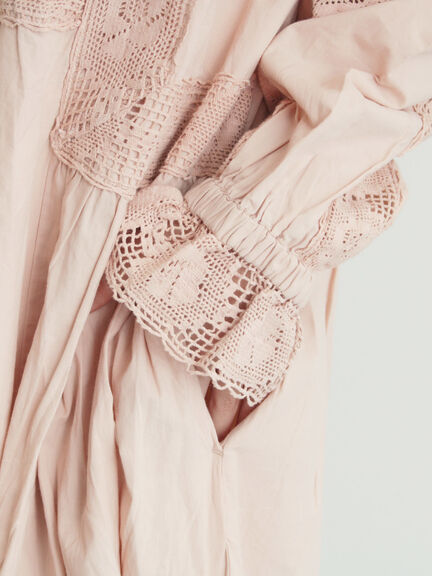 ローズ柄レーススクエアネックワンピース（オフホワイト/ブラック/ピンク/レッド）｜Samansa Mos2（サマンサ モスモス）通販