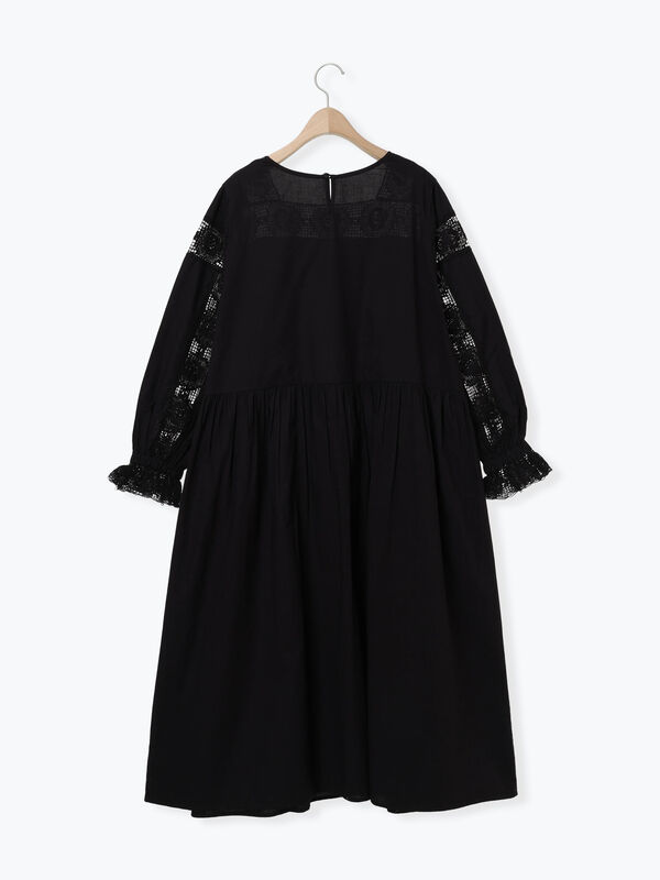 ローズ柄レーススクエアネックワンピース（オフホワイト/ブラック