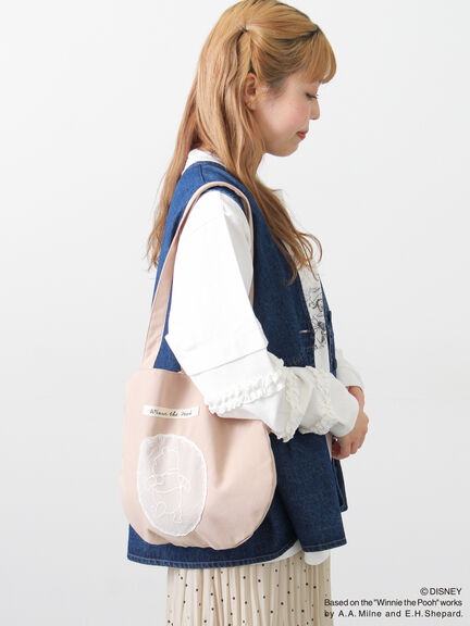【Disney】くまのプーさん/レース付き丸バッグ（ブラック/レッド/ベージュ）｜Samansa Mos2（サマンサ モスモス）通販
