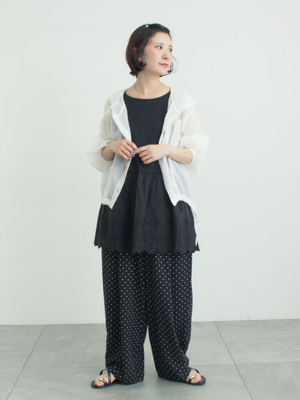 《新色追加》裾スカラップレースノースリーブインナー（オフホワイト/ブラック/ダークブラウン/ブルー）｜Samansa Mos2（サマンサ モスモス）通販