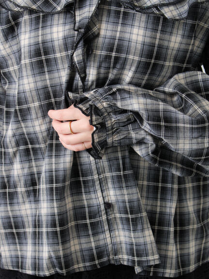 フリル襟ブラウス（オフホワイト/ブラック/ブルー）｜Samansa Mos2（サマンサ モスモス）通販