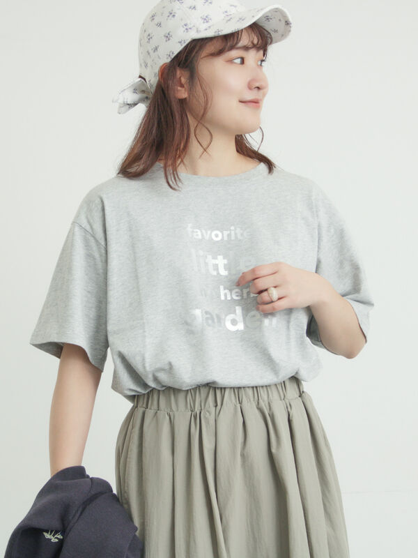 接触冷感】箔プリントTシャツ（オフホワイト/グレー/チャコールグレー