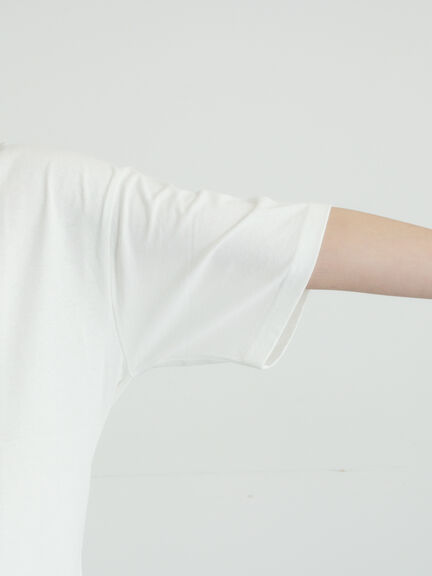 【接触冷感】箔プリントTシャツ（オフホワイト/グレー/チャコールグレー）｜Samansa Mos2（サマンサ モスモス）通販