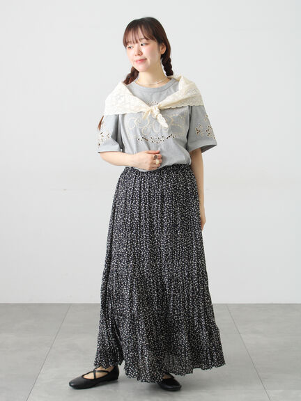 三角ストール付カットワーク刺繍Tシャツ（オフホワイト/グレー/チャコールグレー）｜Samansa Mos2（サマンサ モスモス）通販