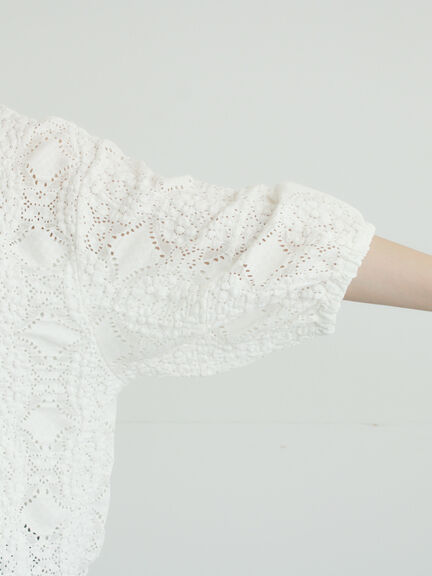 レース膨れジャガードプルオーバー（オフホワイト/ブラック/モカ）｜Samansa Mos2（サマンサ モスモス）通販