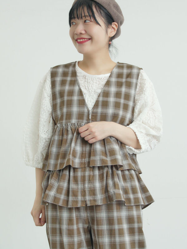 まぁちゃん（FENNEL）ドットキルティングジップベストスカート LAVENHAM｜ビッグキルト スタンドカラー クロップド ベスト “BIG QUILT