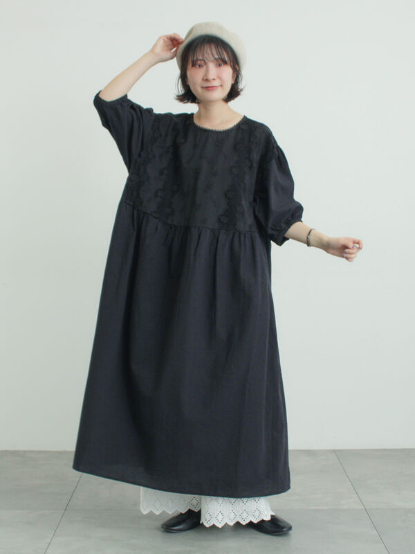 胸元レース貼りワンピース（ブラック）｜Samansa Mos2（サマンサ モスモス）通販