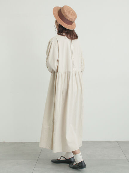 胸元レース貼りワンピース（オフホワイト/ブラック/キナリ）｜Samansa Mos2（サマンサ モスモス）通販