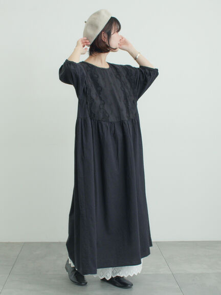 胸元レース貼りワンピース（オフホワイト/ブラック/キナリ）｜Samansa Mos2（サマンサ モスモス）通販