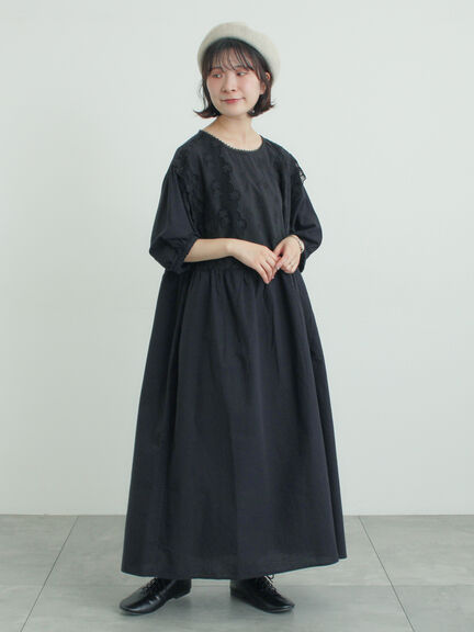 胸元レース貼りワンピース（オフホワイト/ブラック/キナリ）｜Samansa Mos2（サマンサ モスモス）通販