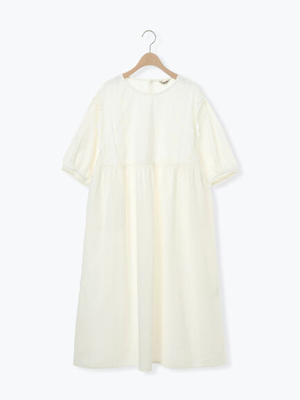 胸元レース貼りワンピース（オフホワイト/ブラック/キナリ）｜Samansa Mos2（サマンサ モスモス）通販