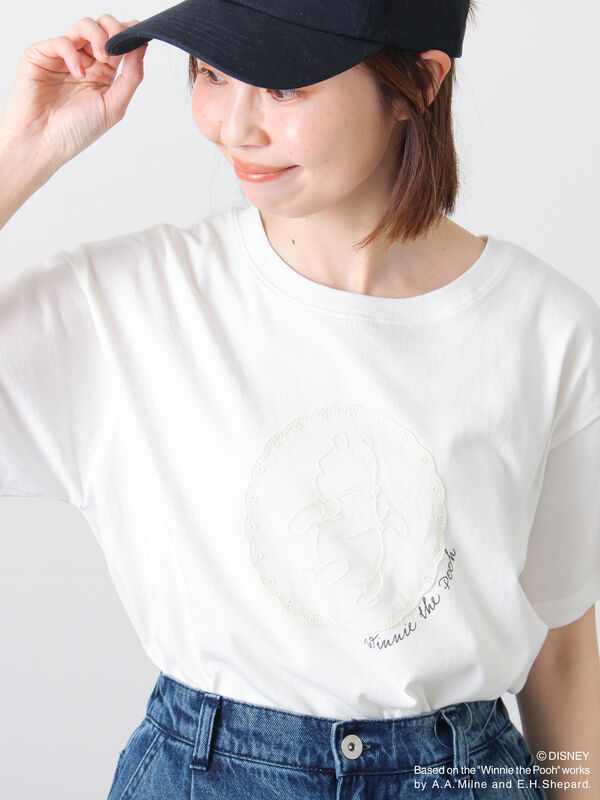 【Disney】くまのプーさんレースモチーフTシャツ（オフホワイト）｜Samansa Mos2（サマンサ モスモス）通販
