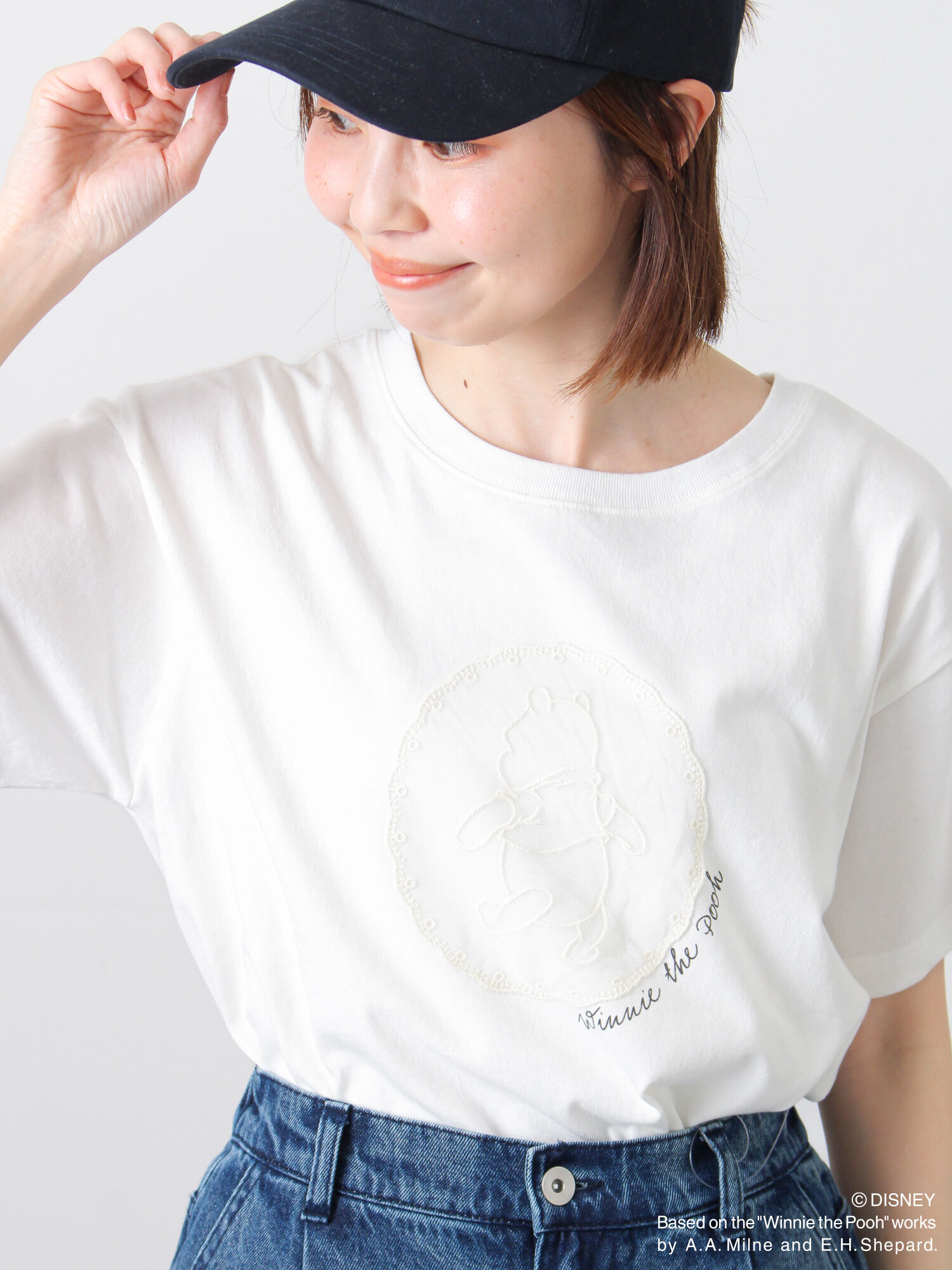 セール】 【Disney】くまのプーさんレースモチーフTシャツ（オフ