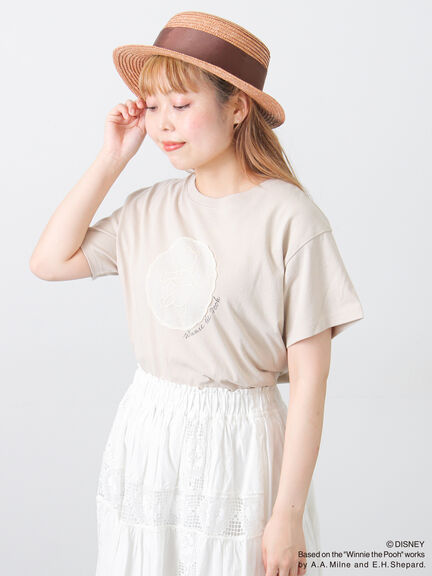【Disney】くまのプーさんレースモチーフTシャツ（オフホワイト/ブラック/ベージュ）｜Samansa Mos2（サマンサ モスモス）通販