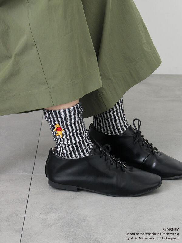 【Disney】くまのプーさん/ワンポイント刺繍ソックス（ブラック）｜Samansa Mos2（サマンサ モスモス）通販