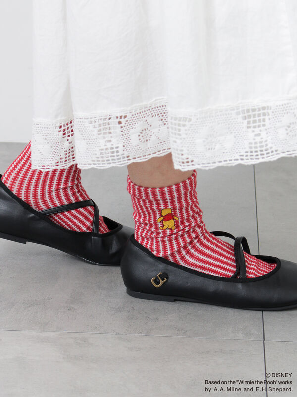 【Disney】くまのプーさん/ワンポイント刺繍ソックス（ブラック/レッド/キナリ）｜Samansa Mos2（サマンサ モスモス）通販