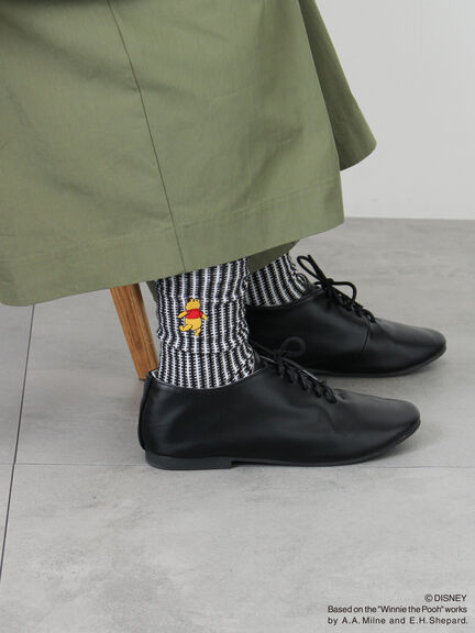 【Disney】くまのプーさん/ワンポイント刺繍ソックス（ブラック/レッド/キナリ）｜Samansa Mos2（サマンサ モスモス）通販