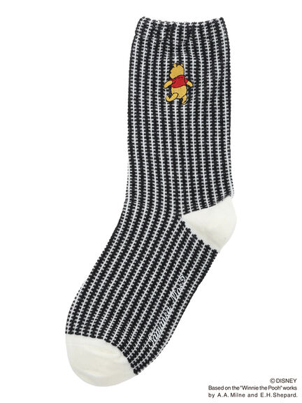 【Disney】くまのプーさん/ワンポイント刺繍ソックス（ブラック/レッド/キナリ）｜Samansa Mos2（サマンサ モスモス）通販