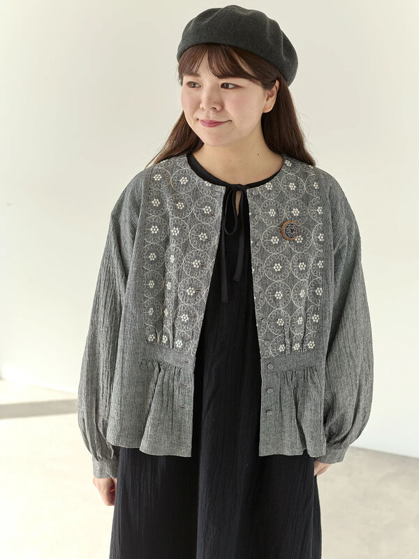 【Cross×Staff】ブローチ付シャツジャケット（チャコールグレー）｜Samansa Mos2（サマンサ モスモス）通販