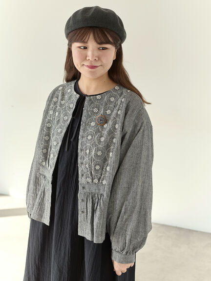 【Cross×Staff】ブローチ付シャツジャケット（チャコールグレー/ベージュ/モカ）｜Samansa Mos2（サマンサ モスモス）通販