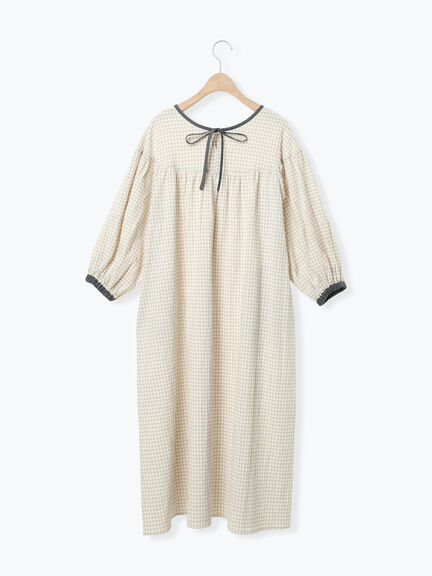 【Cross×Staff】前後2WAYワンピース（ブラック/ベージュ/ストライプ/ギンガムチェック）｜Samansa Mos2（サマンサ モスモス）通販