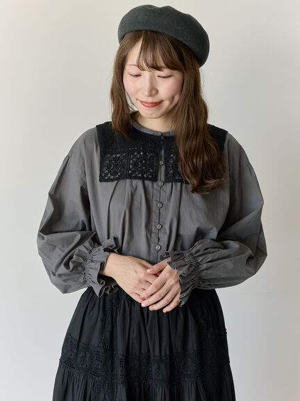 【Cross×Staff】レース襟付きブラウス（オフホワイト/チャコールグレー/グレージュ）｜Samansa Mos2（サマンサ モスモス）通販