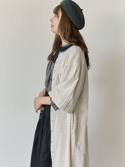 【Cross×Staff】レース襟付きブラウス（オフホワイト/チャコールグレー/グレージュ）｜Samansa Mos2（サマンサ モスモス）通販