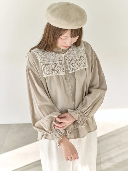 【Cross×Staff】レース襟付きブラウス（オフホワイト/チャコールグレー/グレージュ）｜Samansa Mos2（サマンサ モスモス）通販