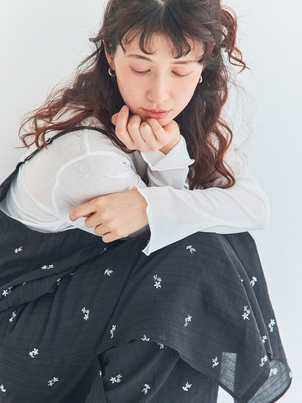 シアー楊柳刺繍キャミソールワンピース（オフホワイト/ブラック/ミント