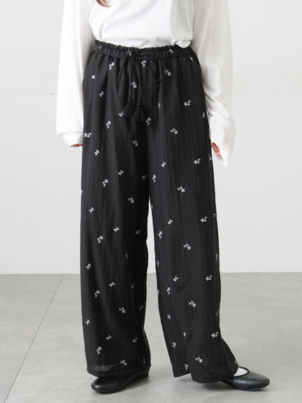 シアー楊柳刺繍イージーパンツ（オフホワイト/ブラック/ミント）｜Samansa Mos2（サマンサ モスモス）通販