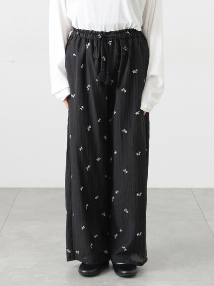 シアー楊柳刺繍イージーパンツ（オフホワイト/ブラック/ミント）｜Samansa Mos2（サマンサ モスモス）通販