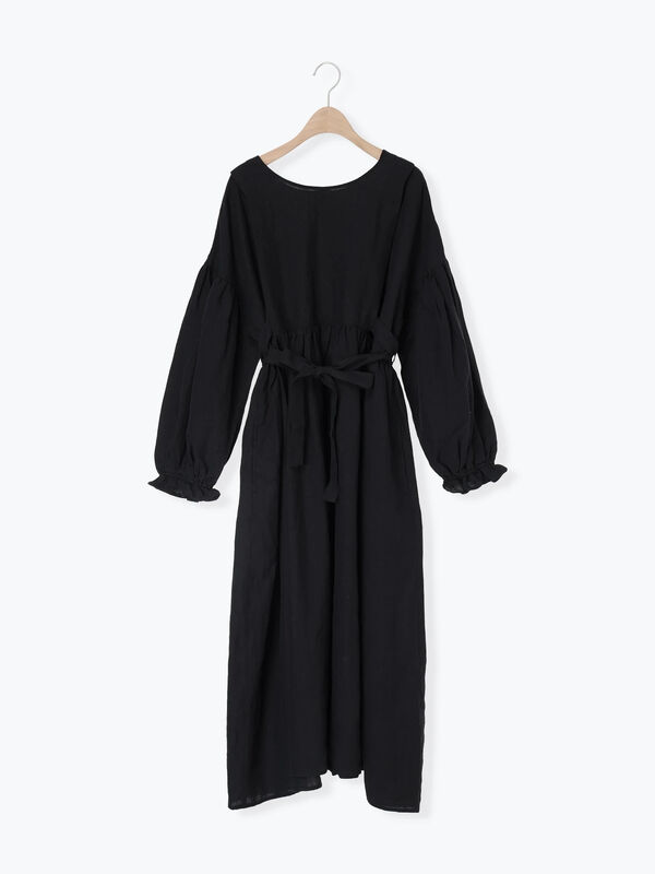 立川店/EC限定】たっぷりギャザーのリネンワンピース（オフホワイト