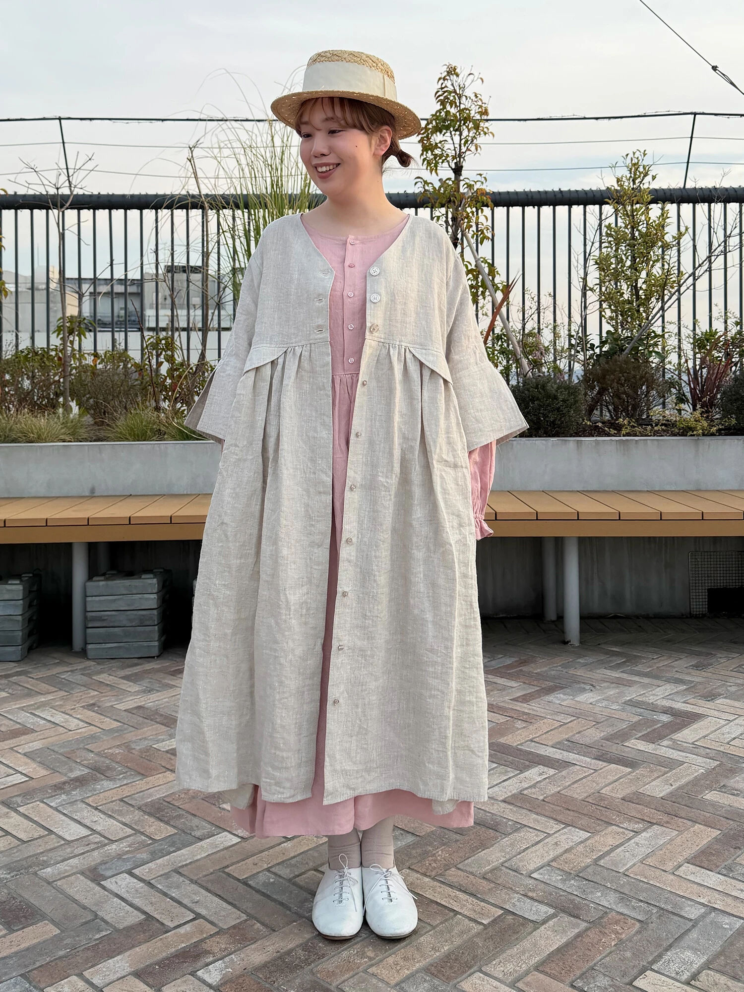 立川店/EC限定】リネンフラップコートワンピース（ネイビー/キナリ