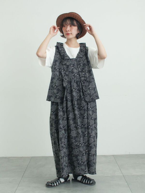 メルヘン×Samansa Mos2】総刺繍ワンピース（オフホワイト/ブラック