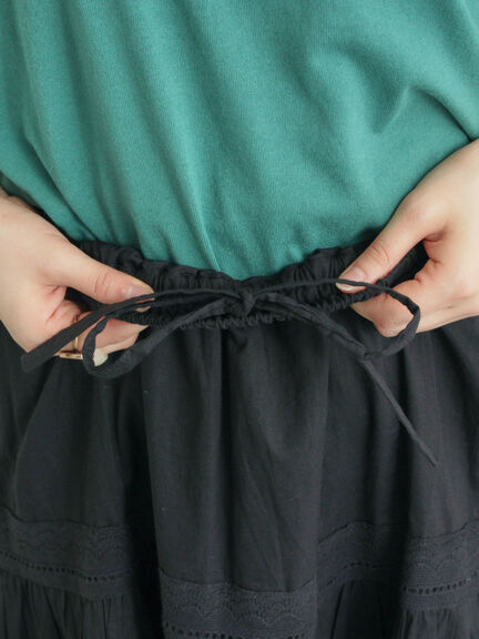 ティアードレーススカート（オフホワイト/ブラック/グレージュ）｜Samansa Mos2（サマンサ モスモス）通販