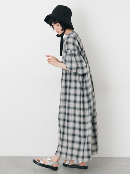 【遮熱】柄アソートバルーンスリーブワンピース（ブラック/ベージュ/サックスブルー/ネイビー）｜Samansa Mos2（サマンサ モスモス）通販