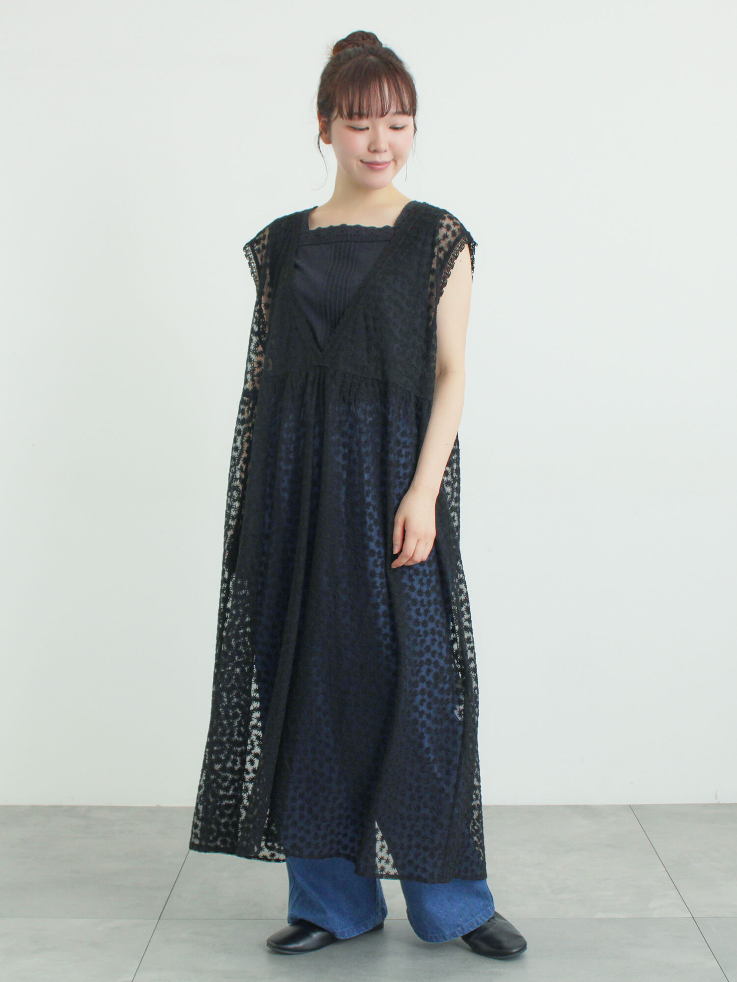 セール】 チュール刺繍前後2WAYノースリワンピース（オフホワイト