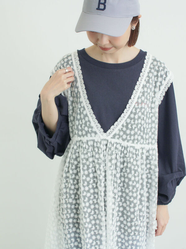チュール刺繍前後2WAYノースリワンピース（オフホワイト/ブラック