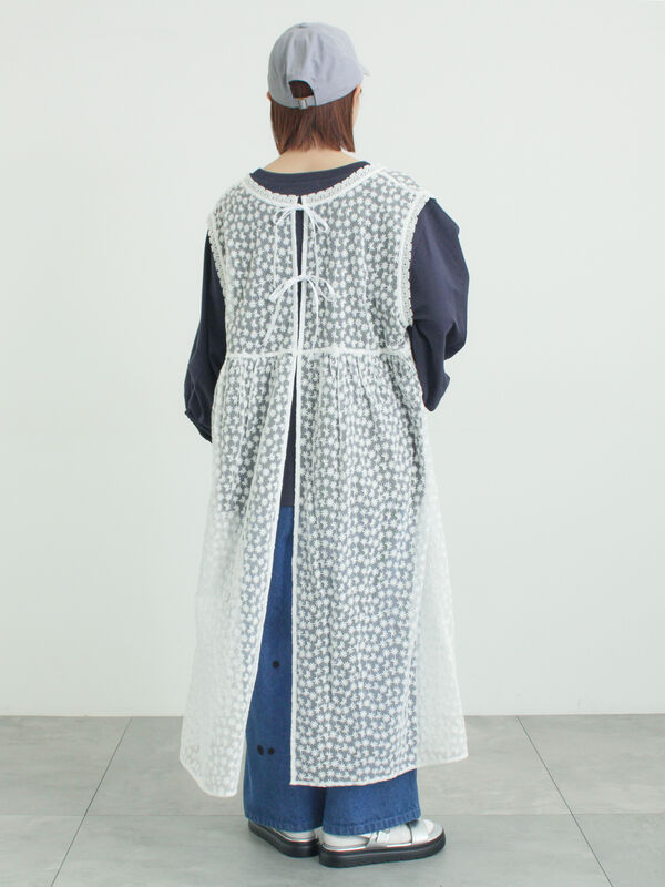 チュール刺繍前後2WAYノースリワンピース（オフホワイト/ブラック