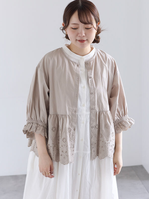 裾スカラップレース切替ブラウス（オフホワイト/ブラック/ベージュ）｜Samansa Mos2（サマンサ モスモス）通販