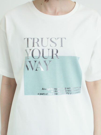 【接触冷感】スクエア箔ロゴTシャツ（オフホワイト/チャコールグレー/サックスブルー）｜Samansa Mos2（サマンサ モスモス）通販