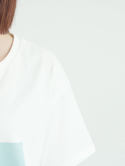 【接触冷感】スクエア箔ロゴTシャツ（オフホワイト/チャコールグレー/サックスブルー）｜Samansa Mos2（サマンサ モスモス）通販