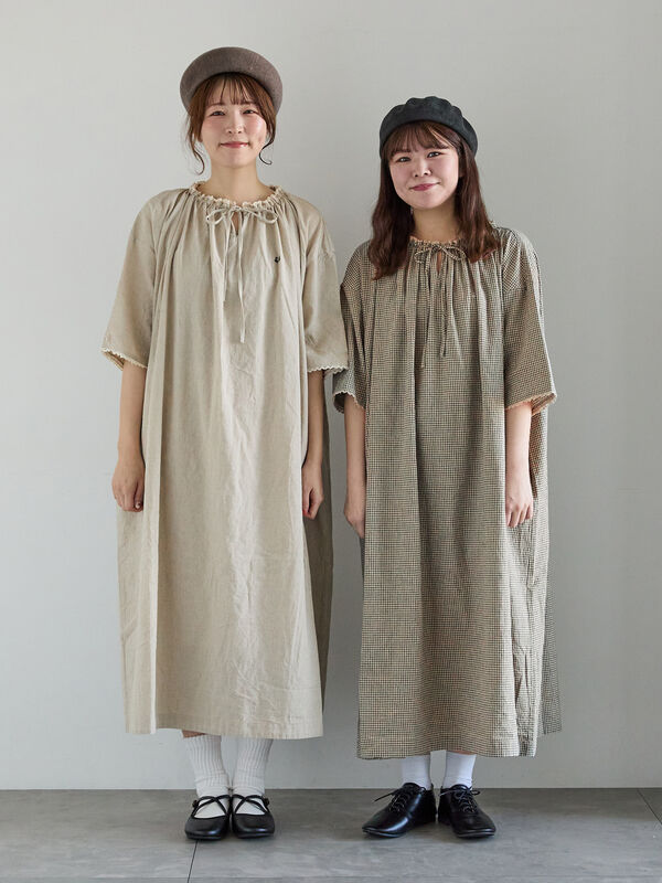 mami様 サマンサモスモス　SA刺繍スモックワンピース セール】 【SA刺繍】スモックワンピース（オフホワイト/ブラック