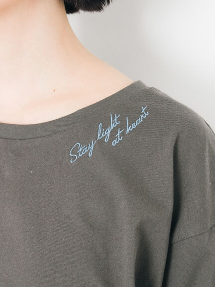 【接触冷感】アソートワンポイント刺繍Tシャツ（オフホワイト/チャコールグレー/イエロー）｜Samansa Mos2（サマンサ モスモス）通販